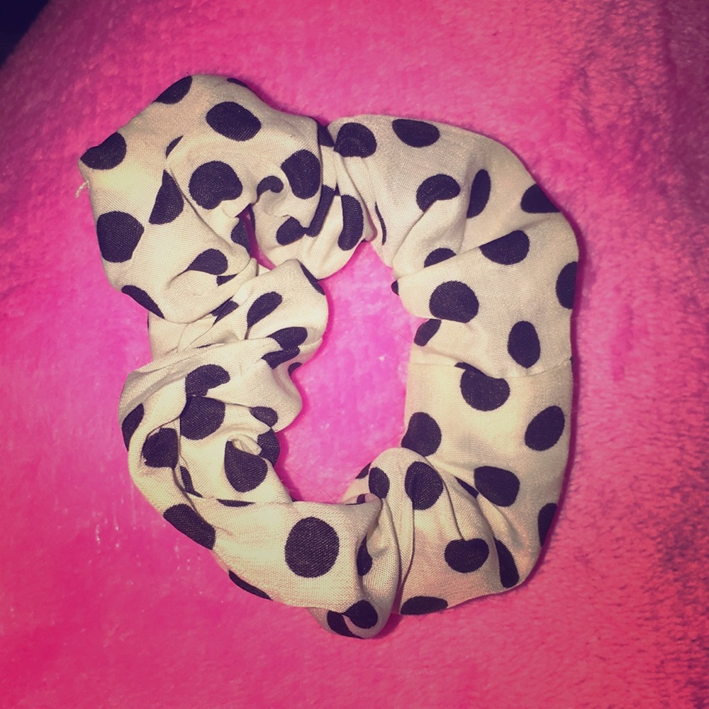 Polka Dot Scrunchie